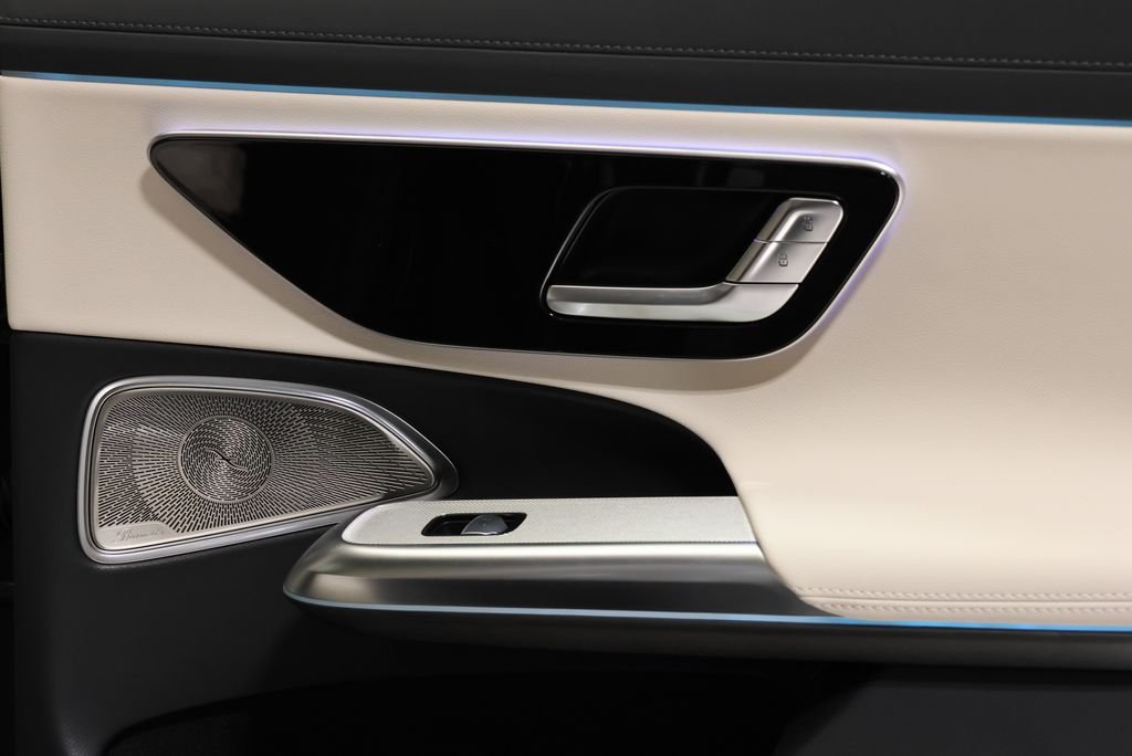 New 2026 Obsidian Black Metallic Mercedes-Benz E 450 image 47