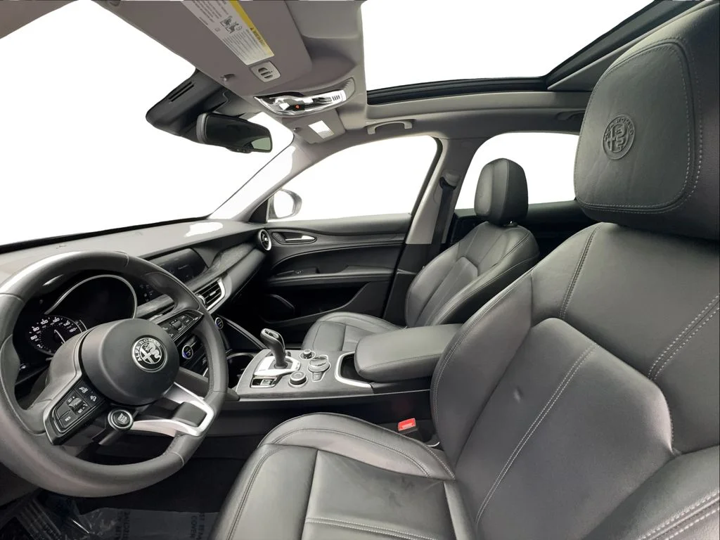 Used 2021 Blue Alfa Romeo Sprint image 20