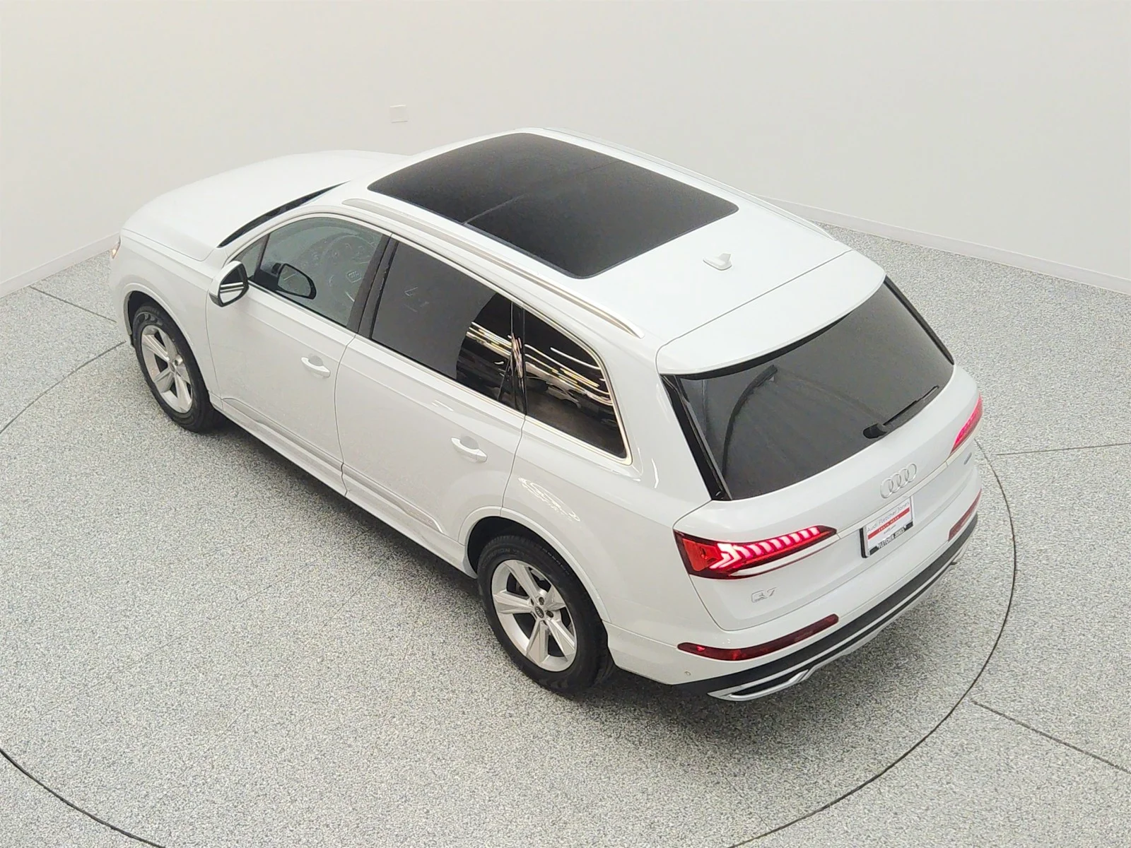 Used 2023 Glacier White Metallic Audi Premium Plus 45 TFSI quattro image 28