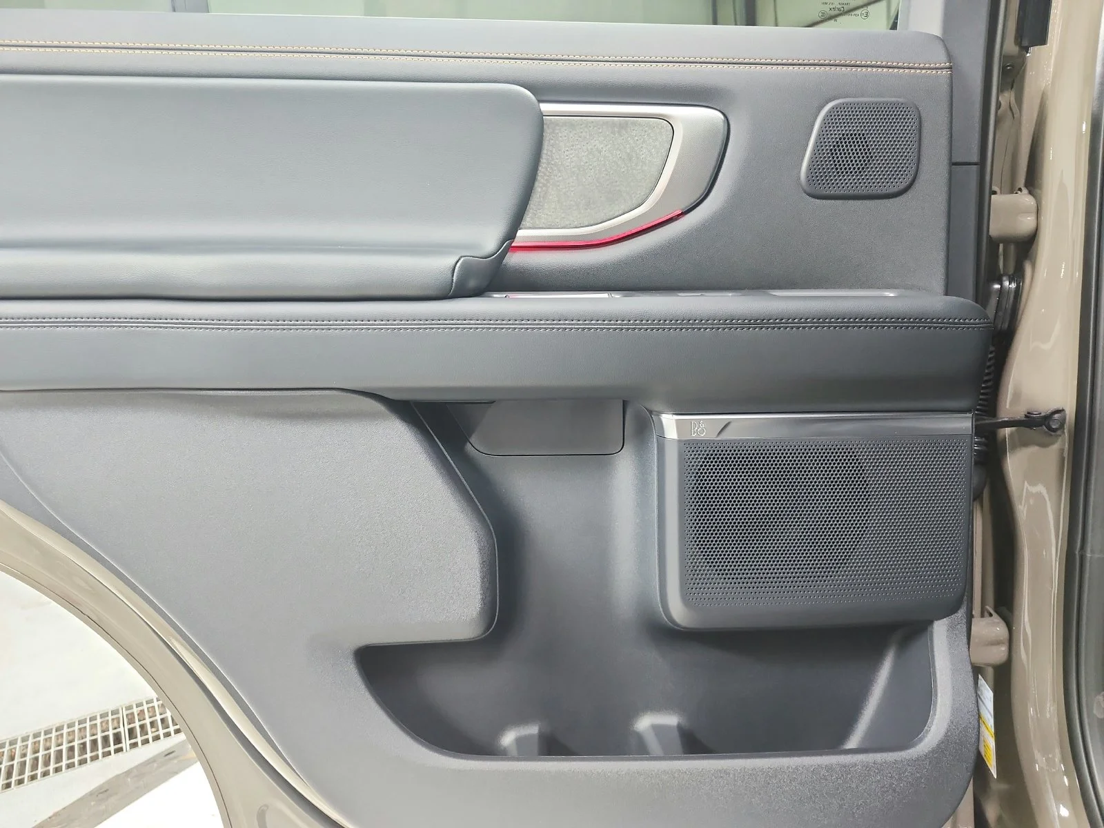 New 2027 Gray Ford Tremor image 41