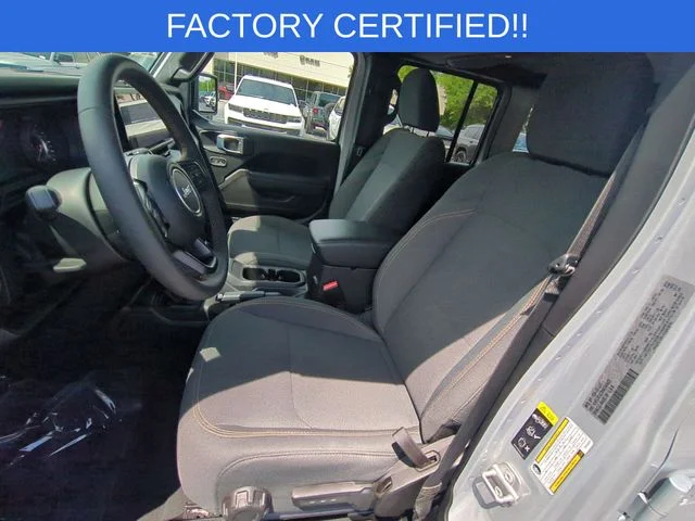 Used 2024 Silver Jeep Sport S image 14