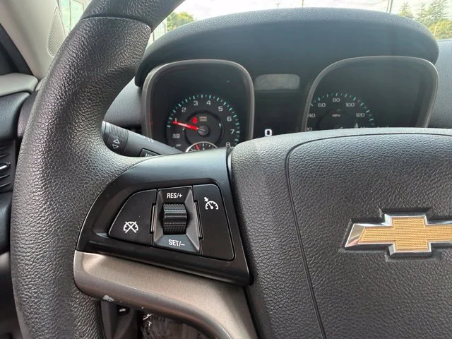 Used 2014 Silver Chevrolet LS image 22
