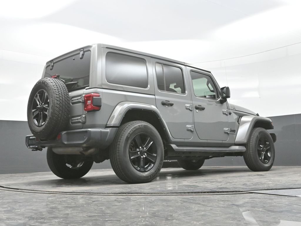 Used 2023 Gray Jeep Altitude image 31