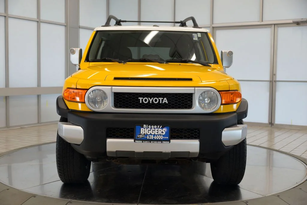 Used 2007 White Toyota Base image 3