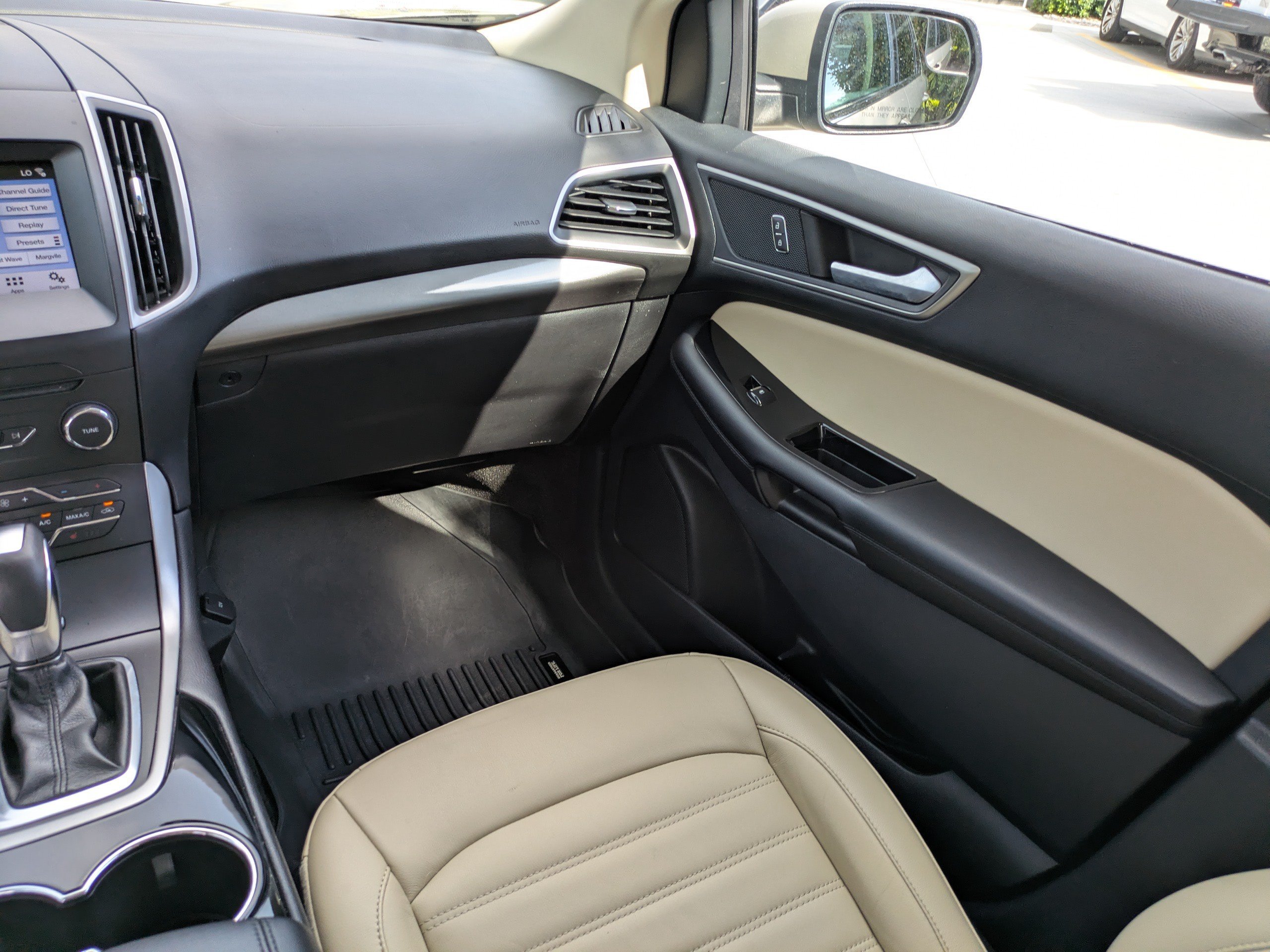 Used 2018  Ford SEL image 15