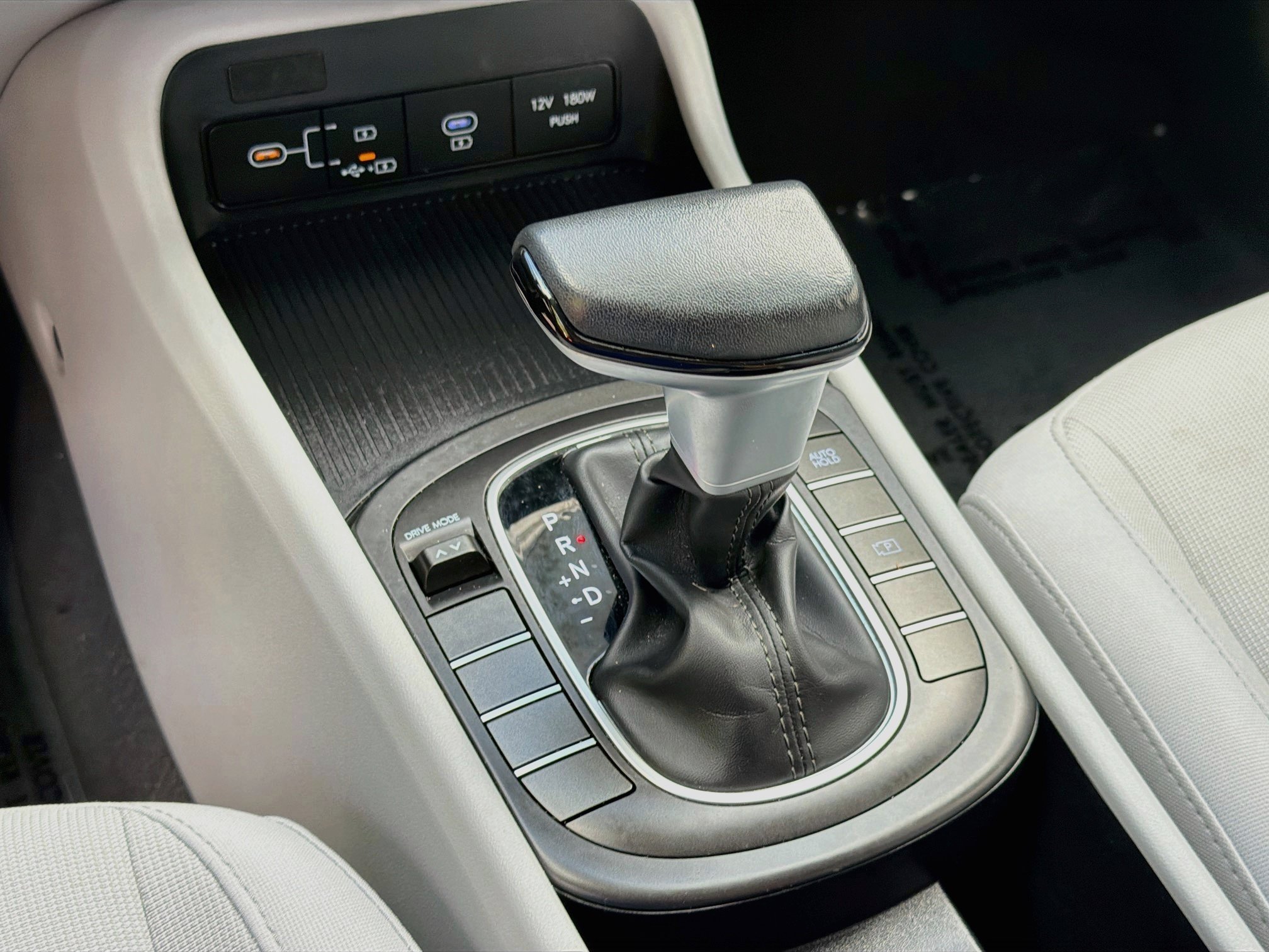 Used 2024 Abyss Black Pearl Hyundai SEL image 13