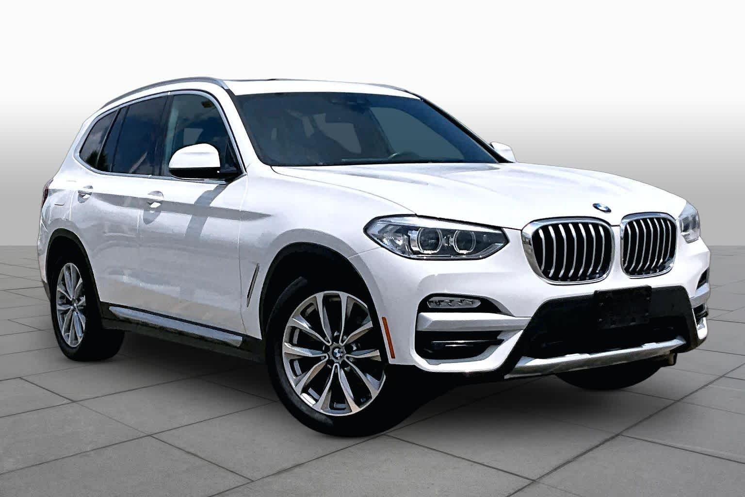 Used 2019 Alpine White BMW sDrive30i image 4