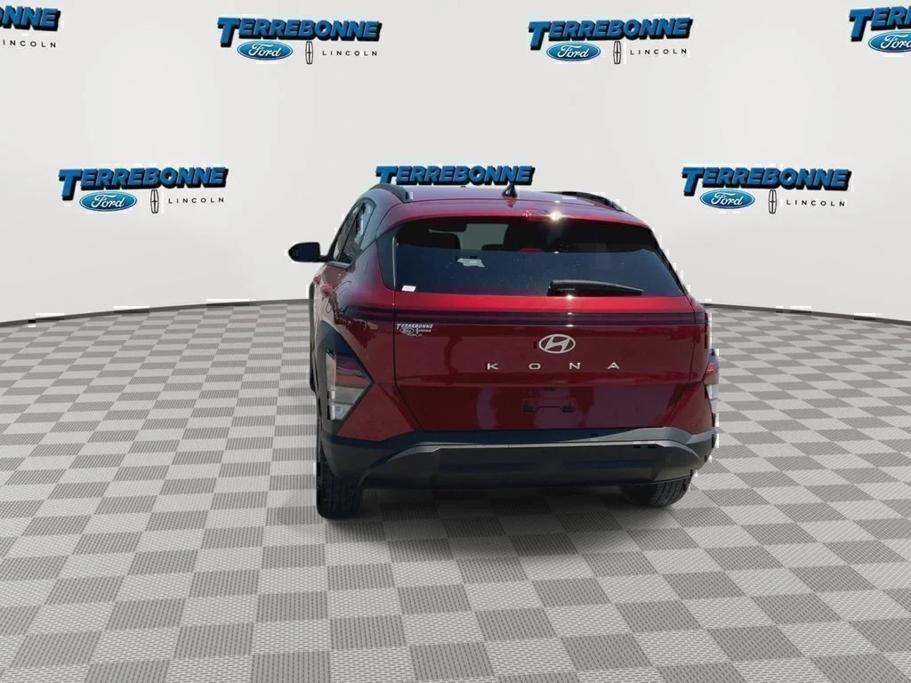 Used 2025 Red Metallic Hyundai SEL image 7