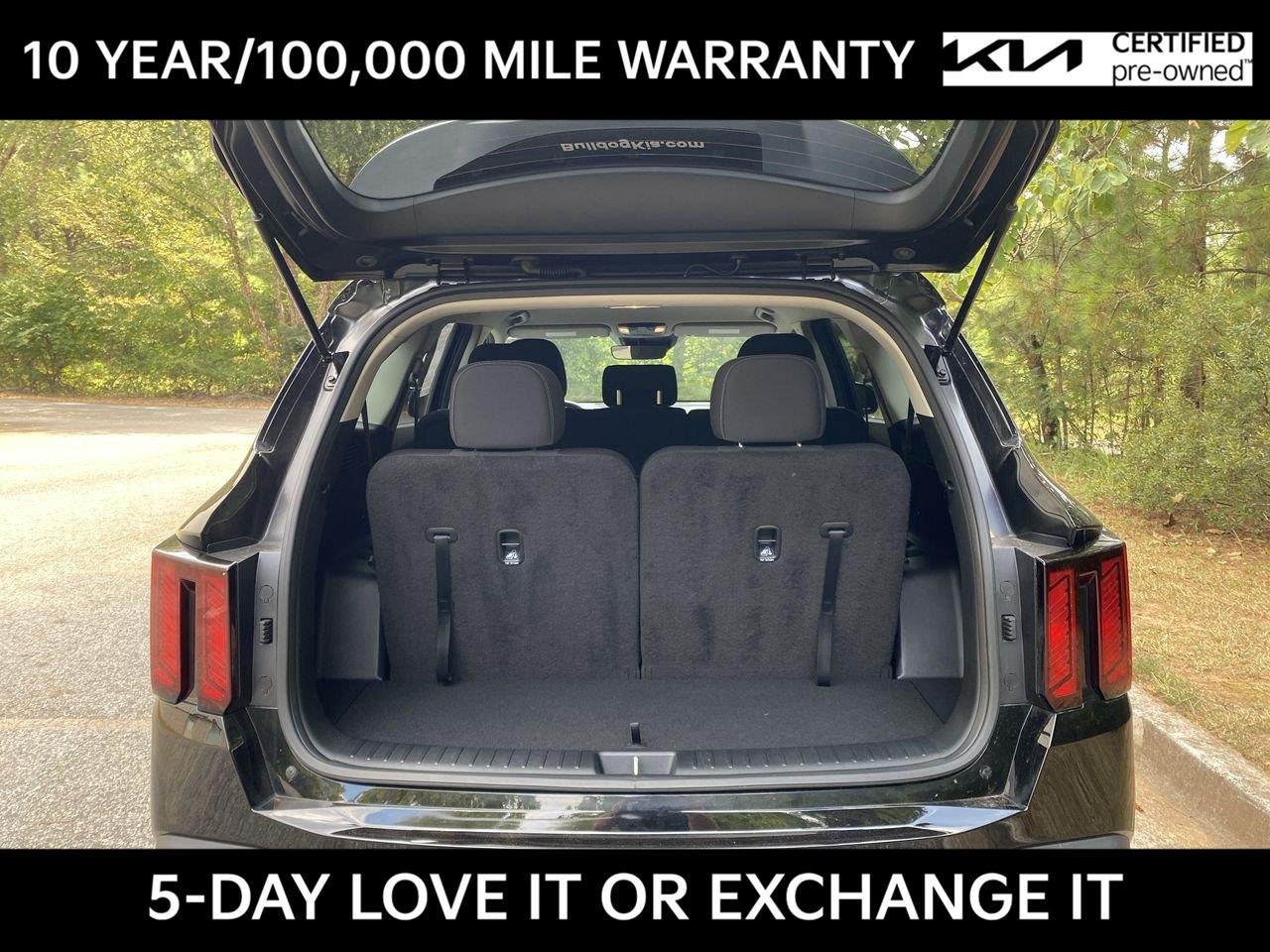Used 2026 Ebony Black Kia LX image 30