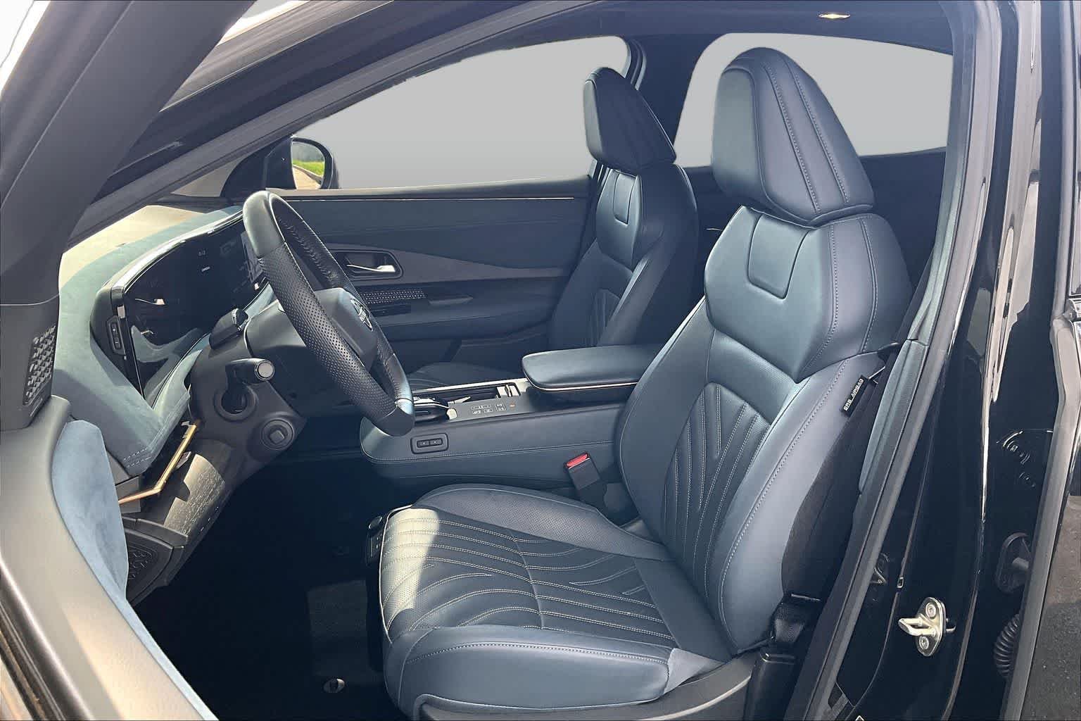 Pre-Owned 2024 Nissan Ariya PLATINUM+
