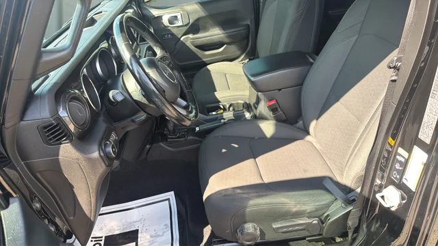 Used 2020 Black Jeep Unlimited Sport Altitude image 9