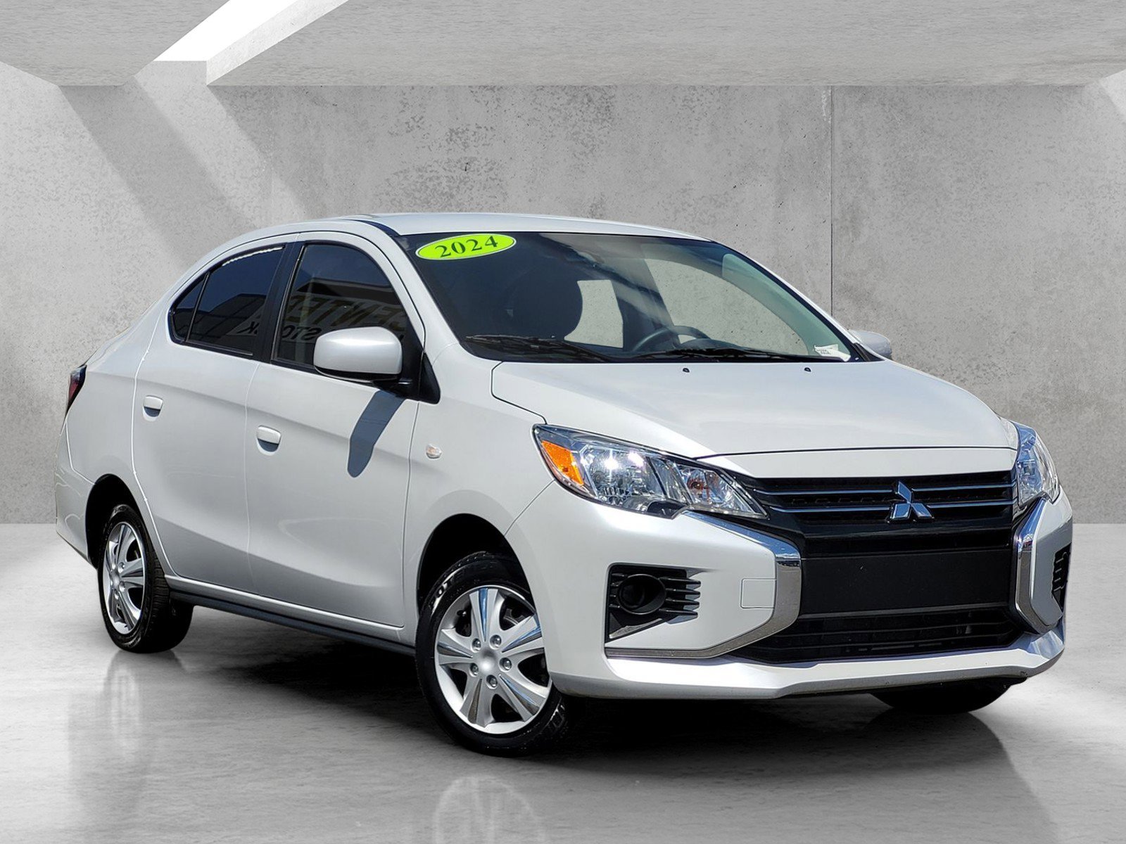 2024 Mitsubishi Mirage G4 ES