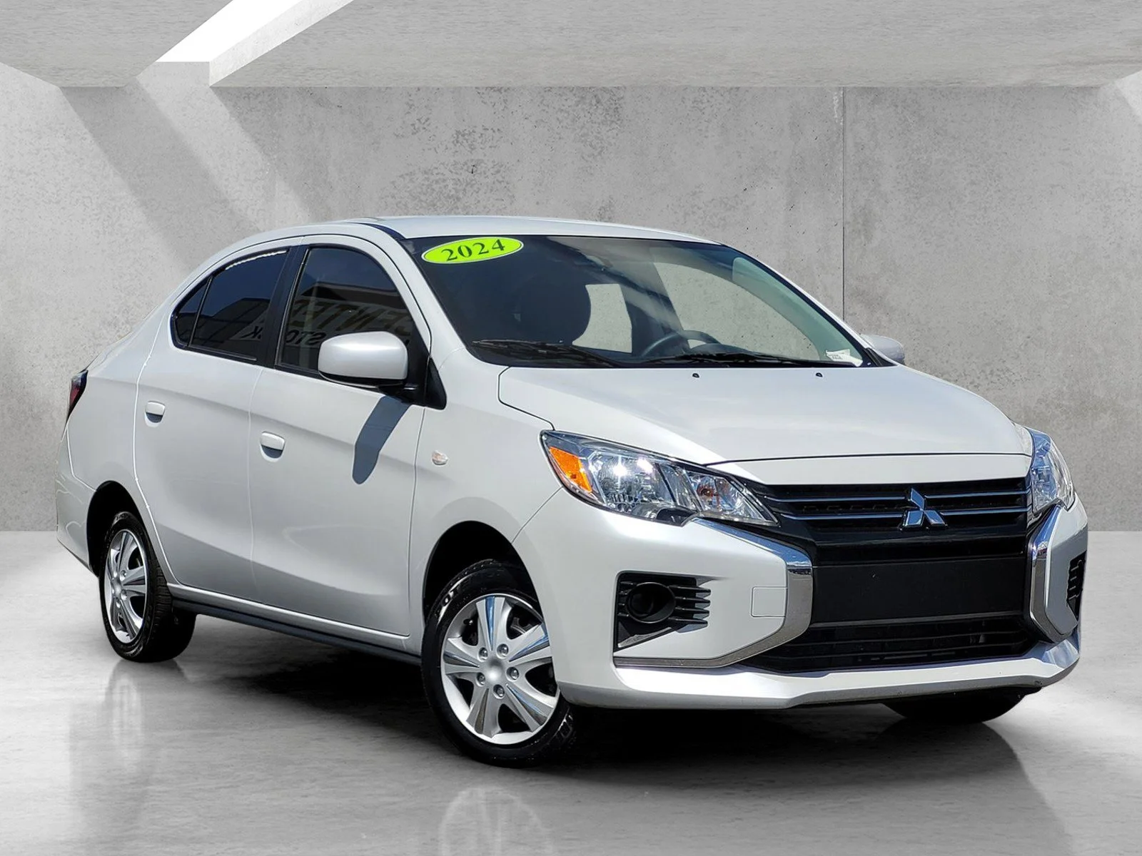 2024 Mitsubishi Mirage G4 ES