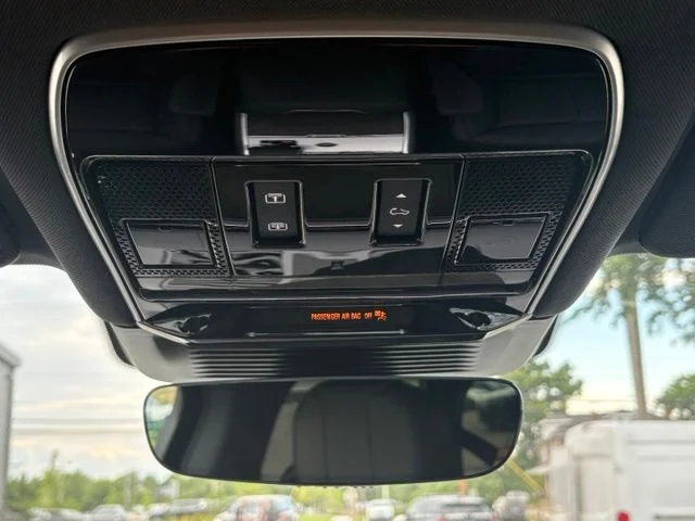 New 2026 Fuji White Land Rover SE image 28