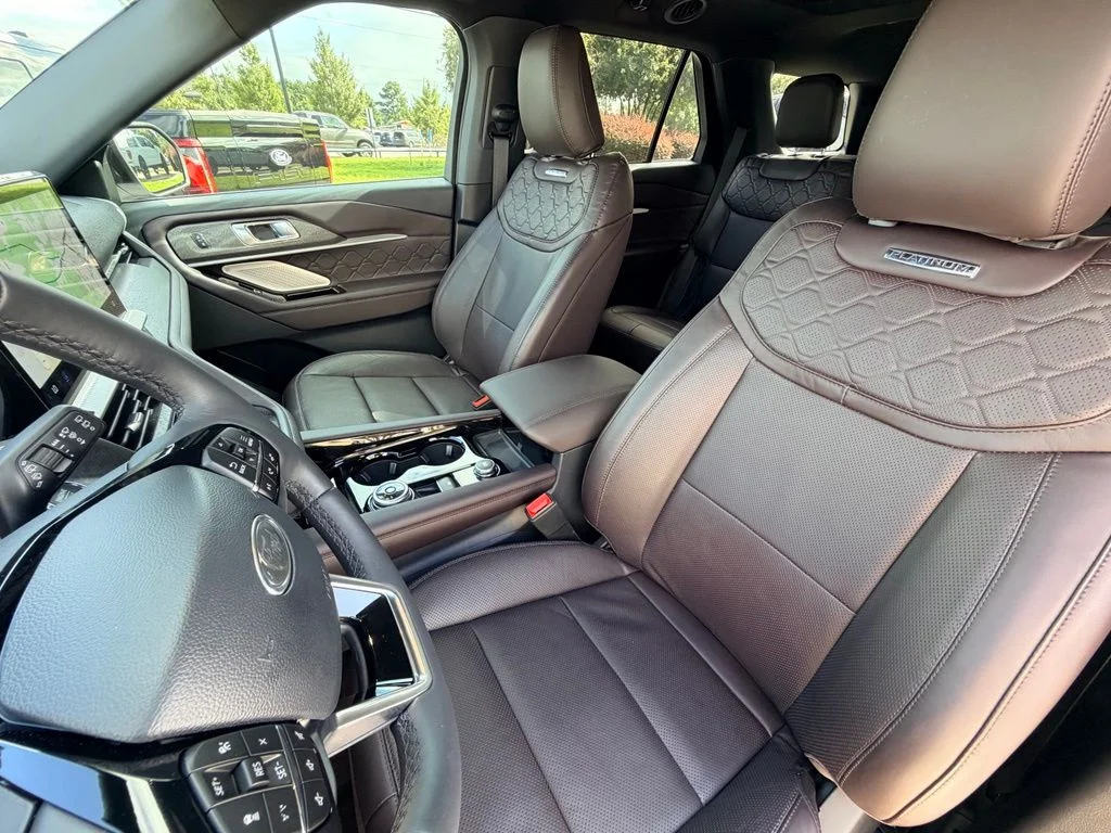 Used 2025 White Ford Platinum image 23
