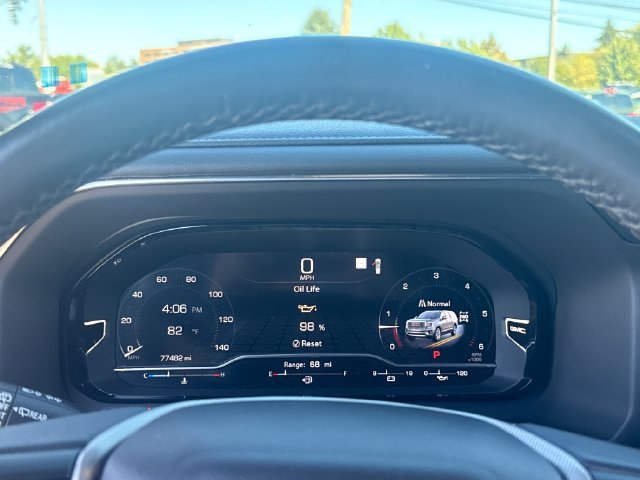 Used 2022 ONYX BLACK GMC Denali image 17