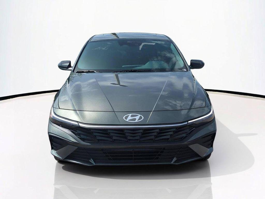 New 2026 Gray Hyundai SEL Sport Plus image 3