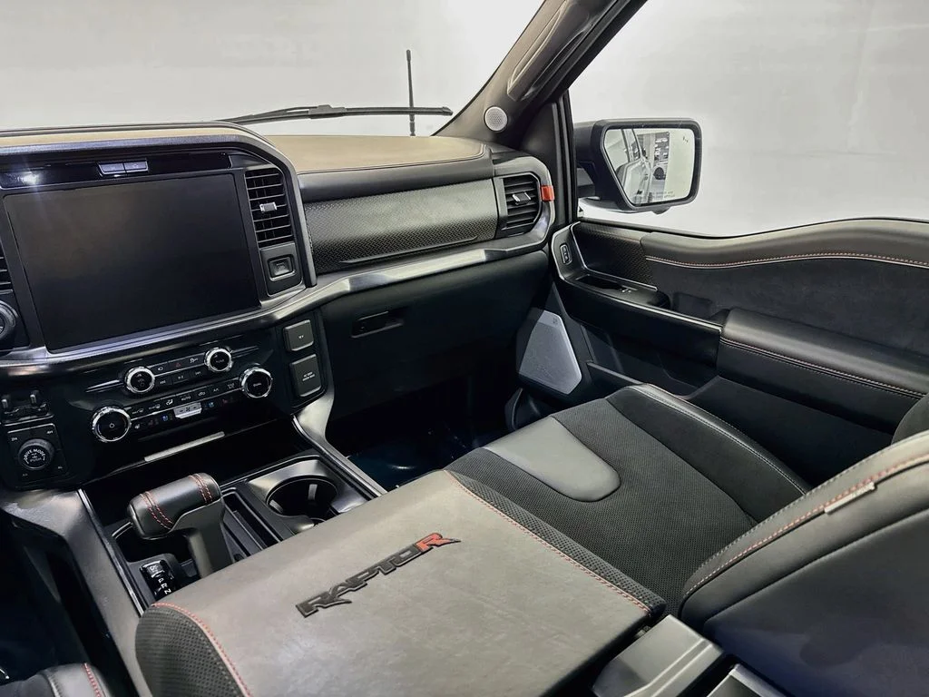 Used 2025 Gray Ford Raptor image 23