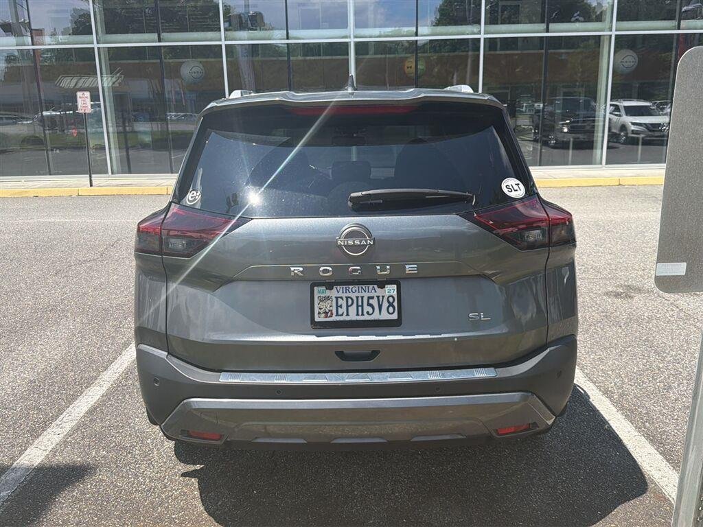 Used 2023 Gun Metallic Nissan SL image 25