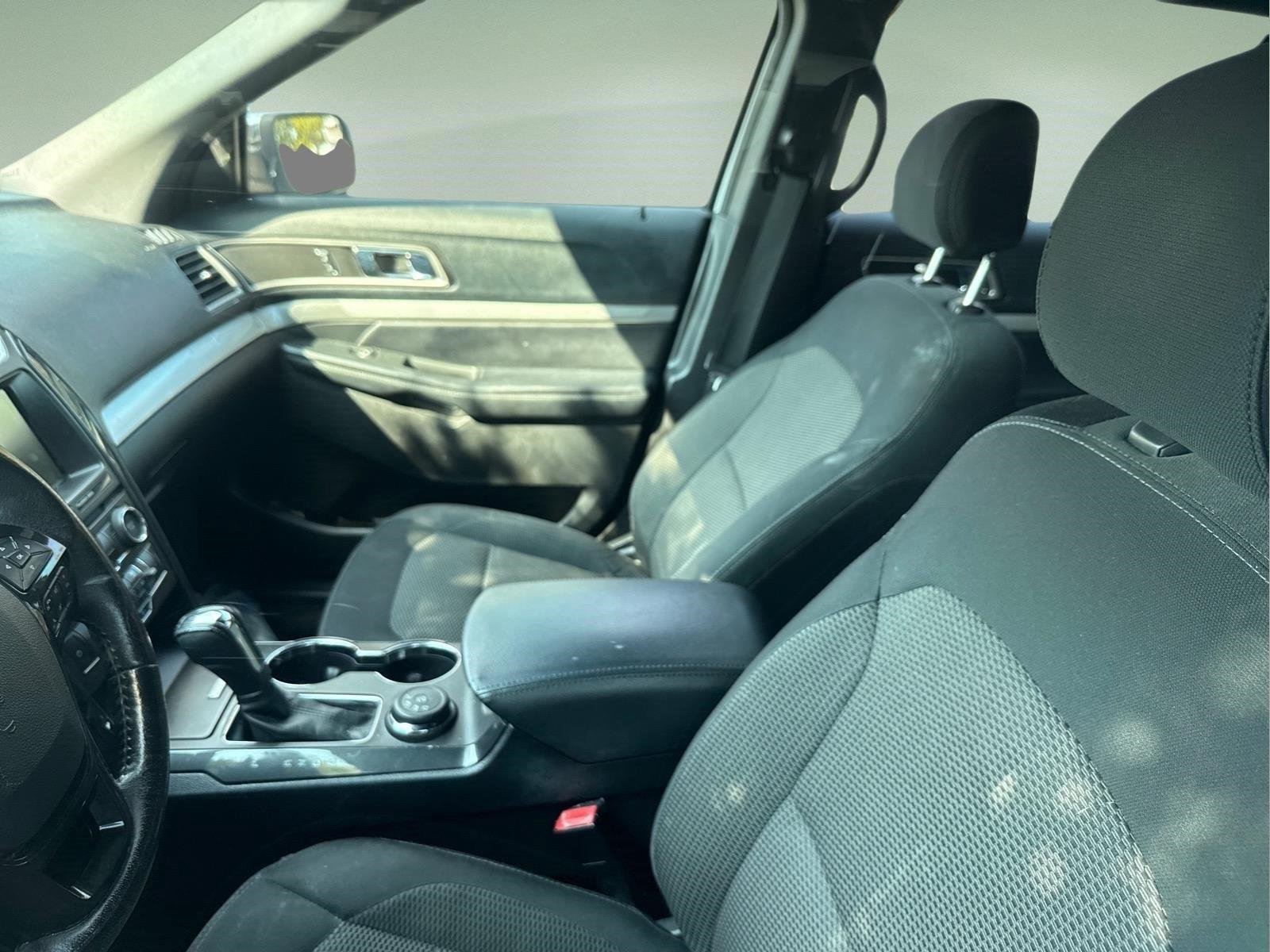 Used 2016 Oxford White Ford XLT image 3