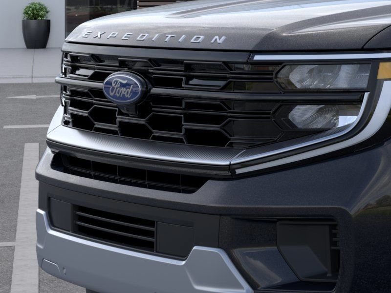 New 2026 Agate Black Metallic Ford Platinum image 18