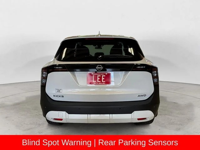 Used 2025 Aspen White Nissan SV image 5