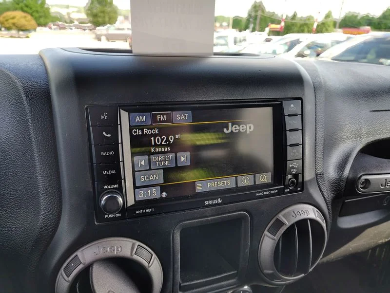 Used 2015 Green Jeep Unlimited Willys image 14