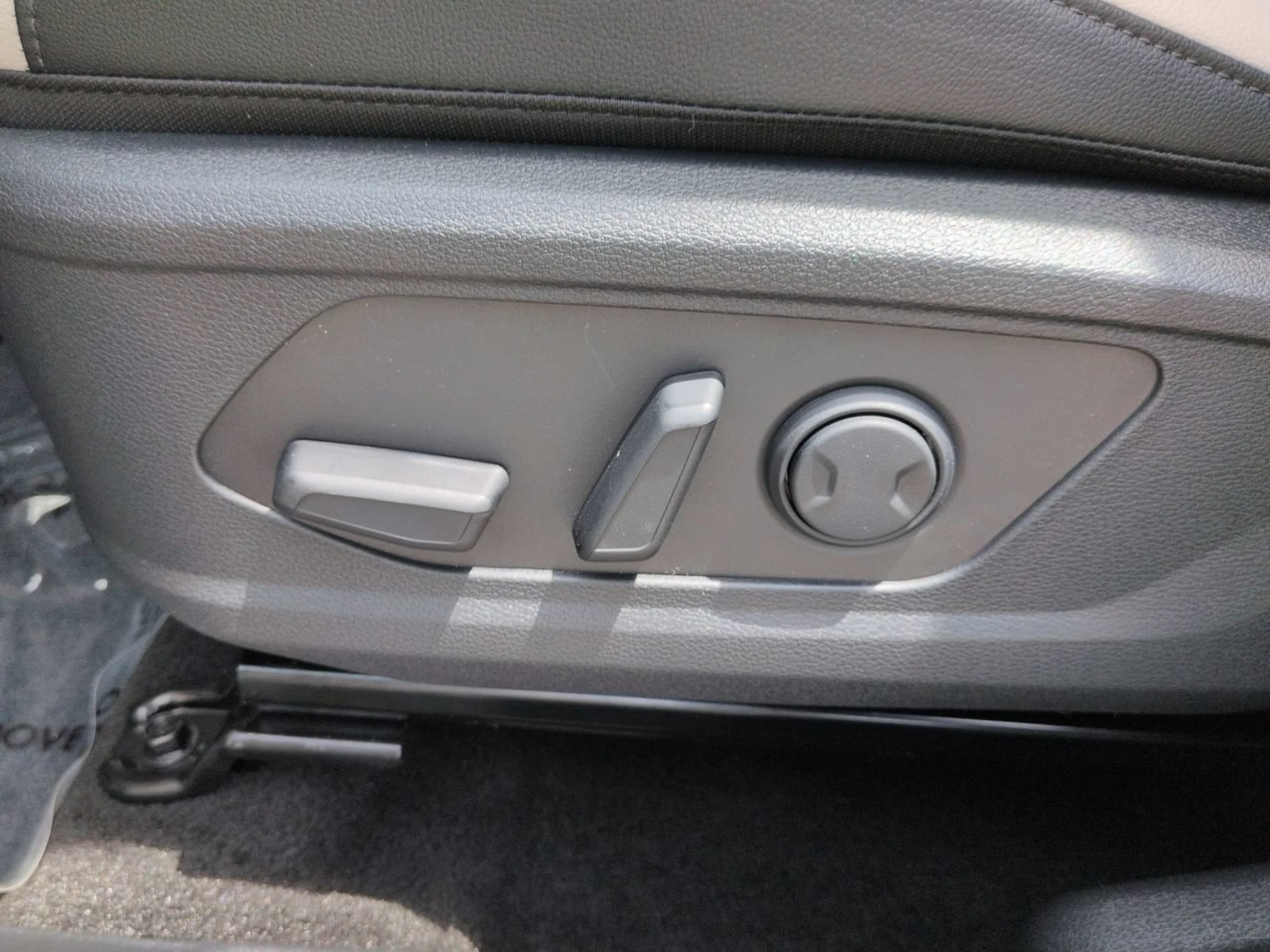 New 2026 Panthera Metal Gray Kia EX image 53