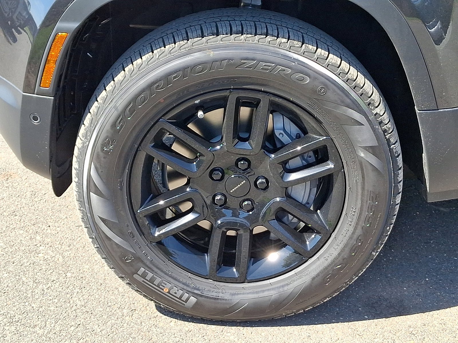 New 2026 Carpathian Grey Land Rover S image 6