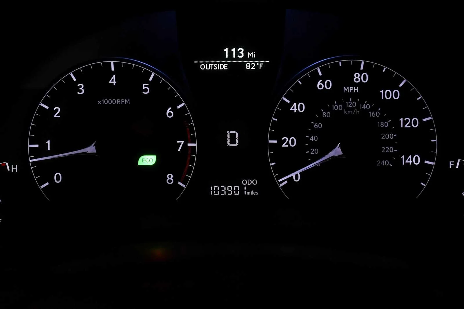 Used 2013 Starfire Pearl Lexus  image 24
