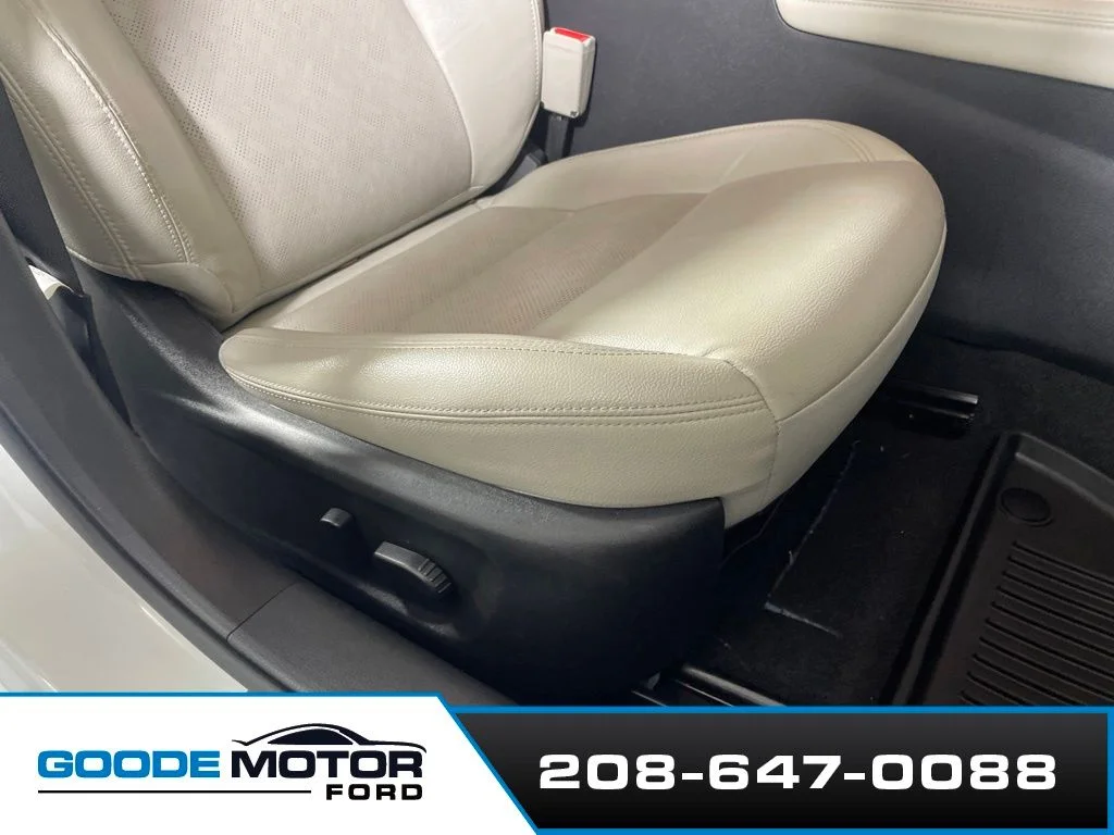 Used 2024 White Nissan 2.5 SL image 24