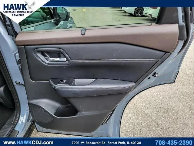 Used 2023 Gray Nissan SL image 31