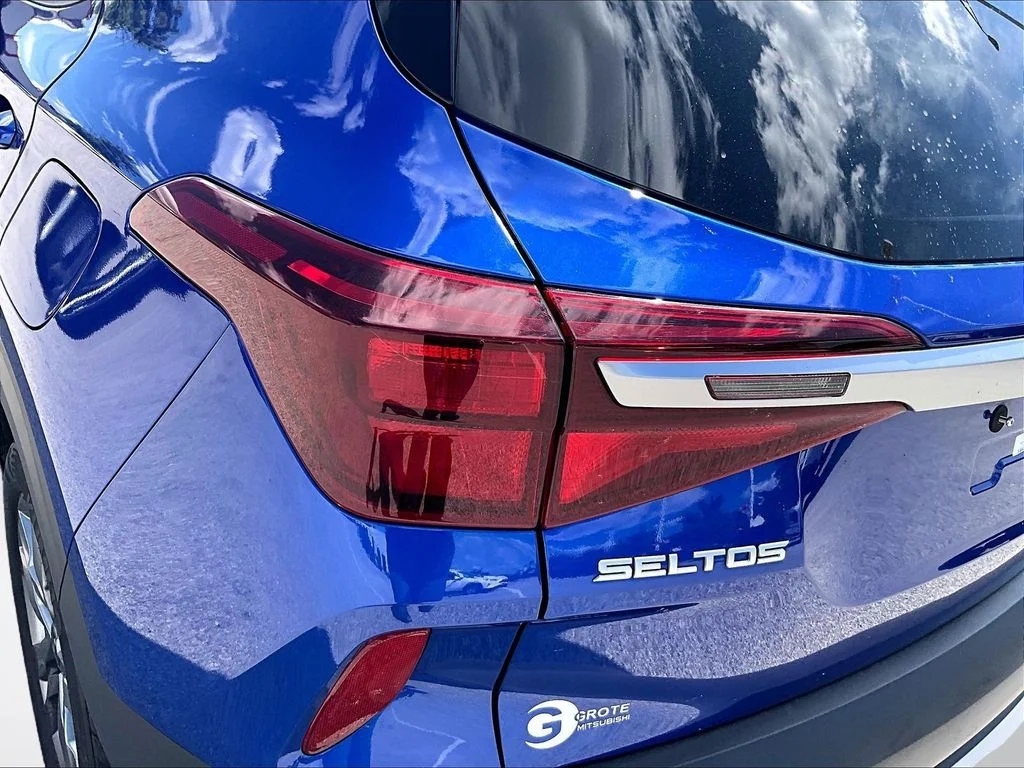 Used 2023 Blue Kia LX image 31
