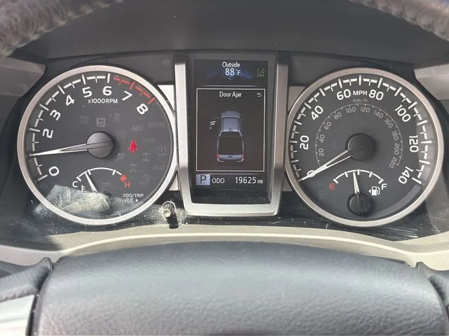 Used 2022 Black Toyota SR5 image 22