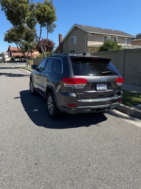 Used 2016 Granite Crystal Metallic Clearcoat Jeep Limited image 28