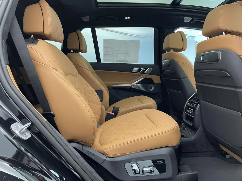 New 2027 Black BMW xDrive40i image 17