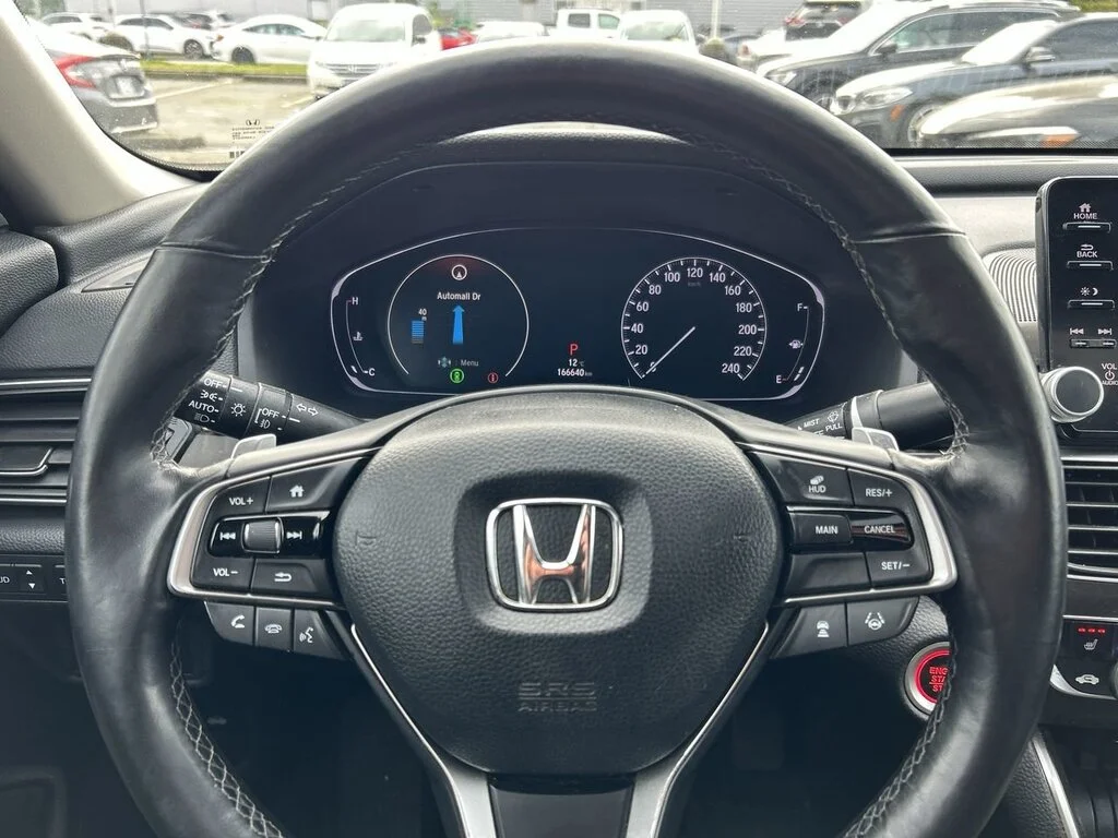 Used 2018  Honda Sedan 1.5T Touring CVT One Owner   No Reported Acc image 21