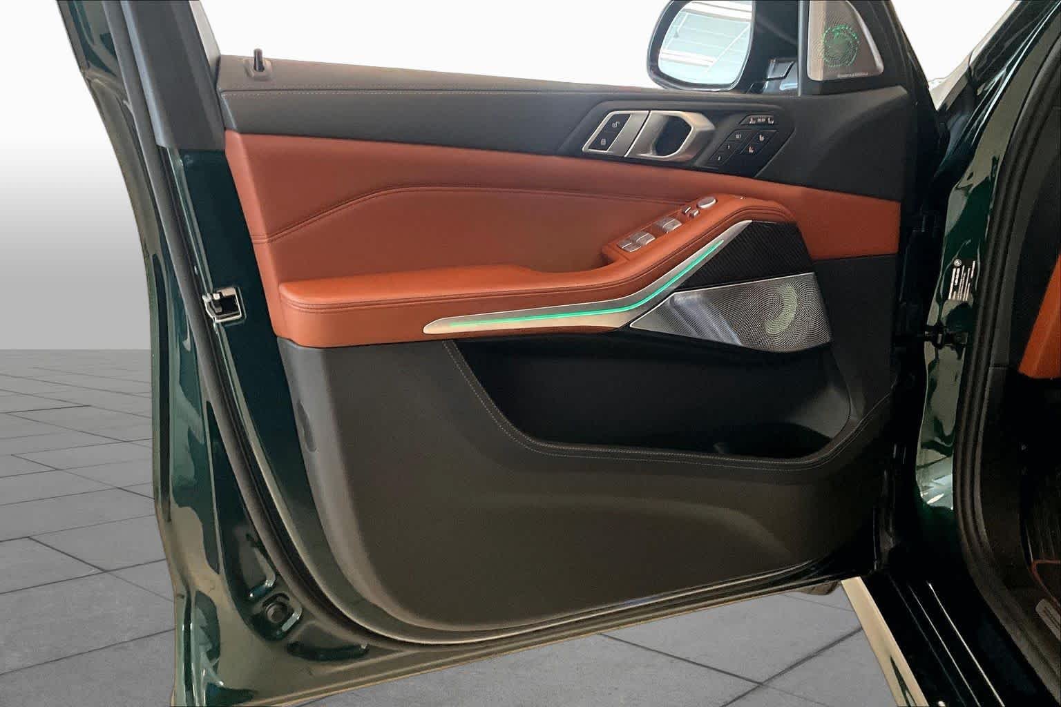 Used 2025 ALPINA Green Metallic BMW ALPINA XB7 image 20