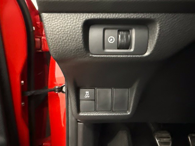 Used 2025 Rallye Red Honda  image 31