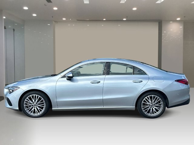 Used 2025 Gray Mercedes-Benz CLA 250 image 3