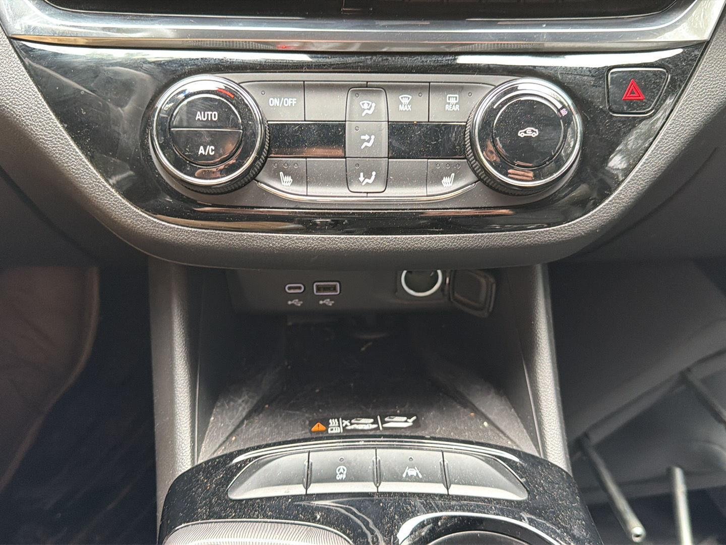 Used 2024 Summit White Buick Sport Touring image 18