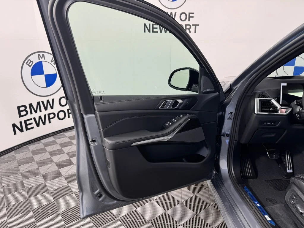 New 2026 Gray BMW xDrive40i image 17