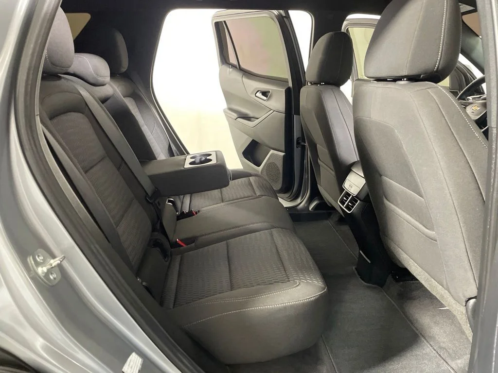 Used 2025 Sterling Gray Metallic Chevrolet LT image 22