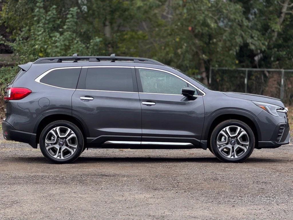 New 2027 MAGNETITE GRAY METALLIC Subaru Touring 7-Passenger image 9