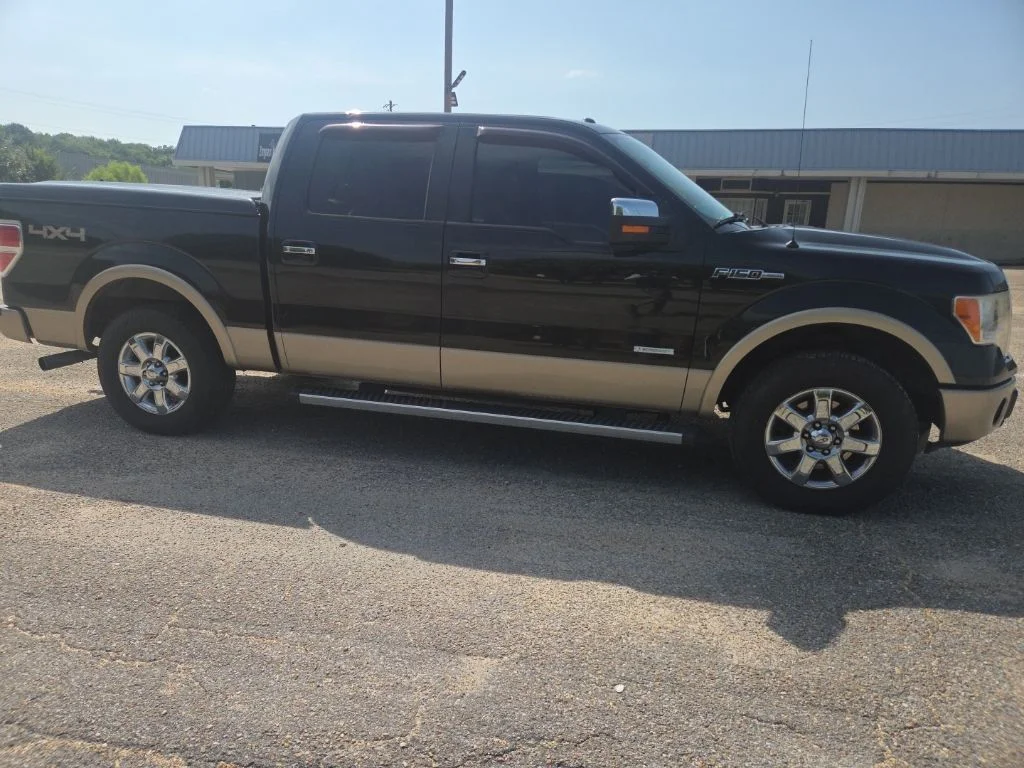 Used 2013 Black Ford Lariat image 14