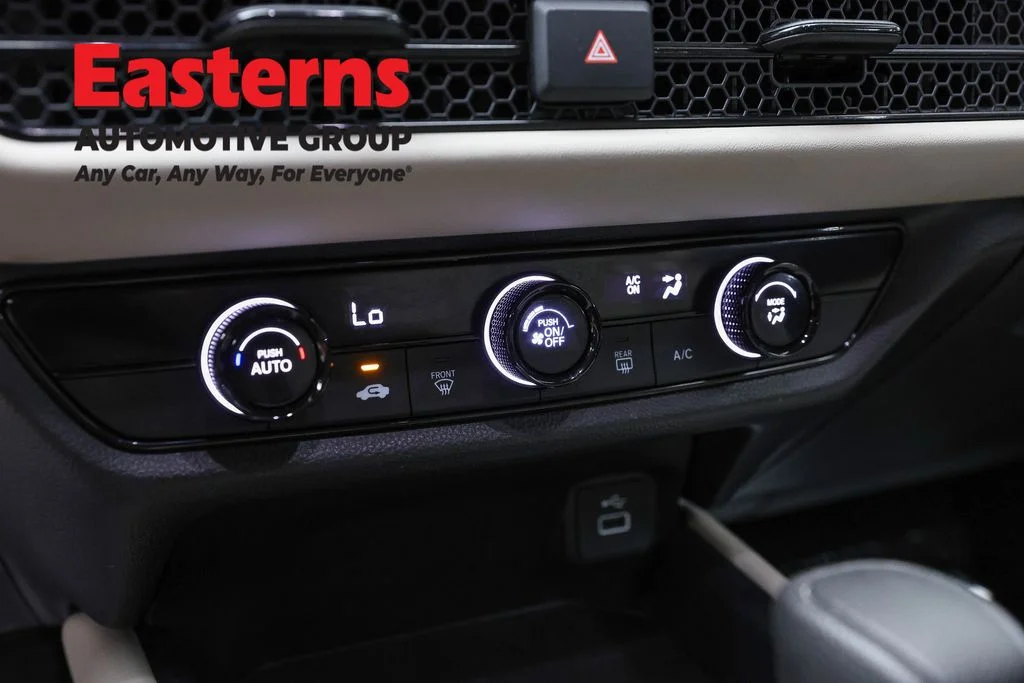 Used 2024 White Honda LX image 18