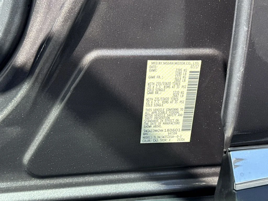 Used 2017 Brown Nissan Platinum image 35