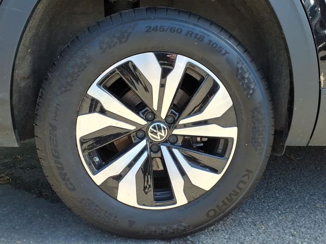 Used 2026 Black Volkswagen 2.0T SE image 10