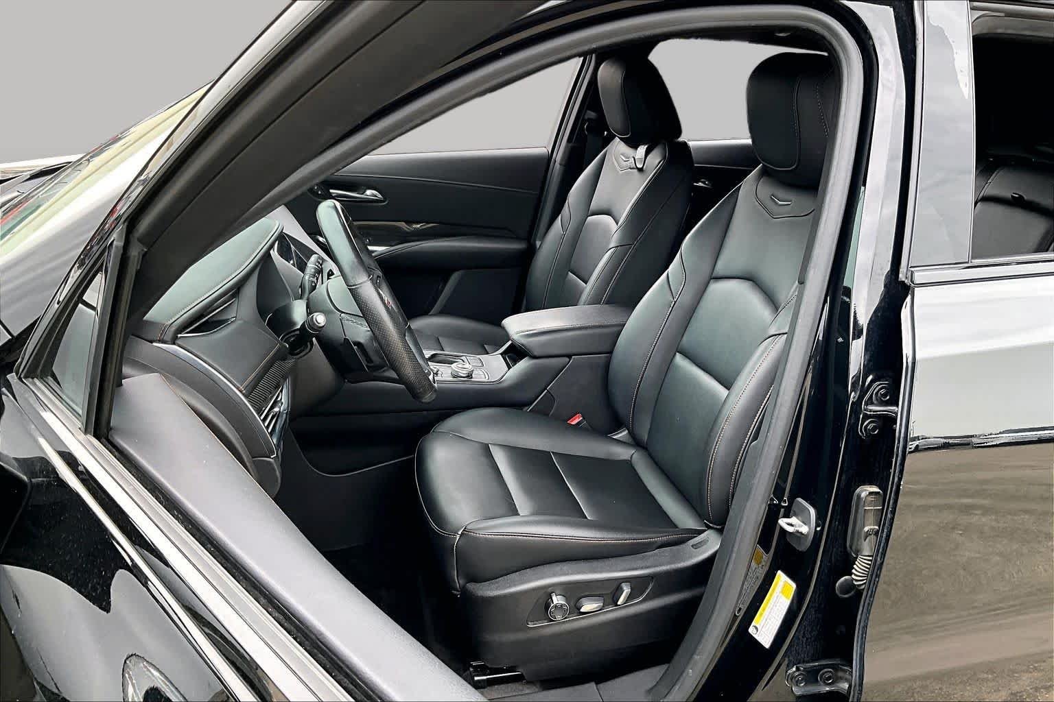Used 2019 Stellar Black Metallic Cadillac FWD Sport image 7