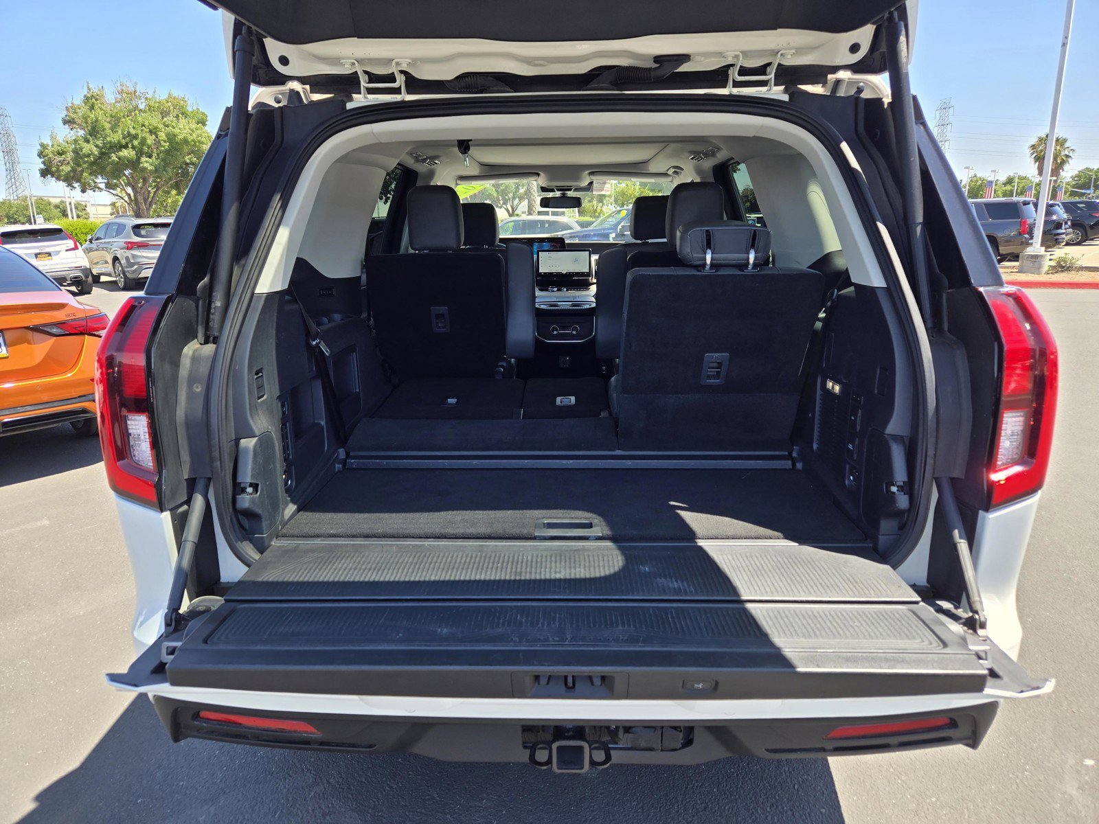 Used 2025 White Ford Active image 26